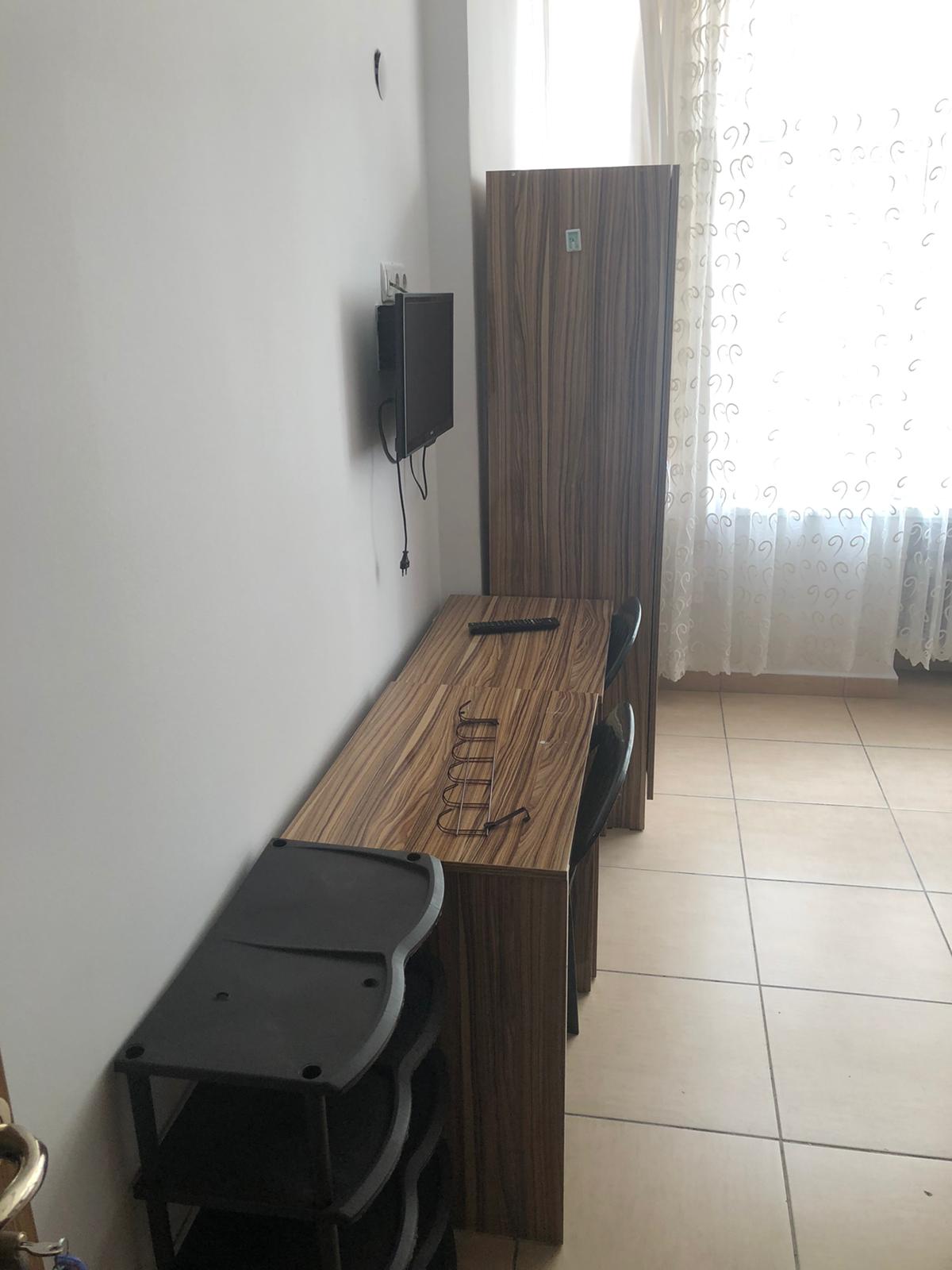 Tek kişilik oda çalışma masası
